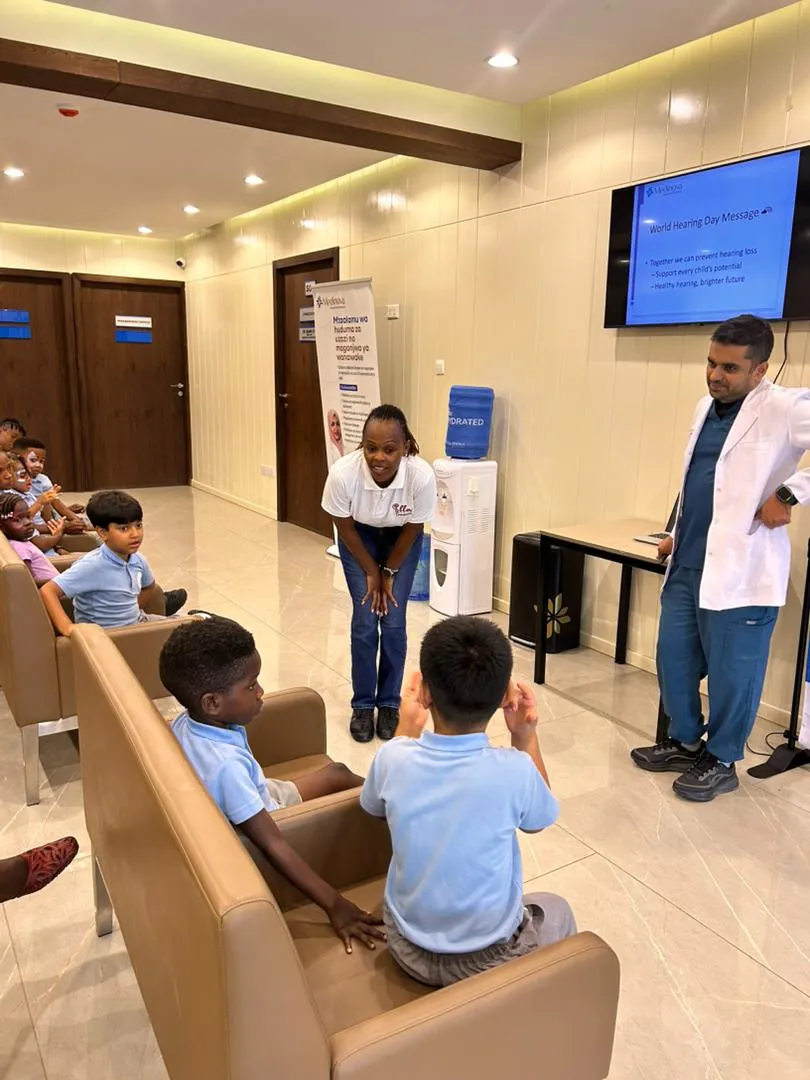 Children asking questions during the session